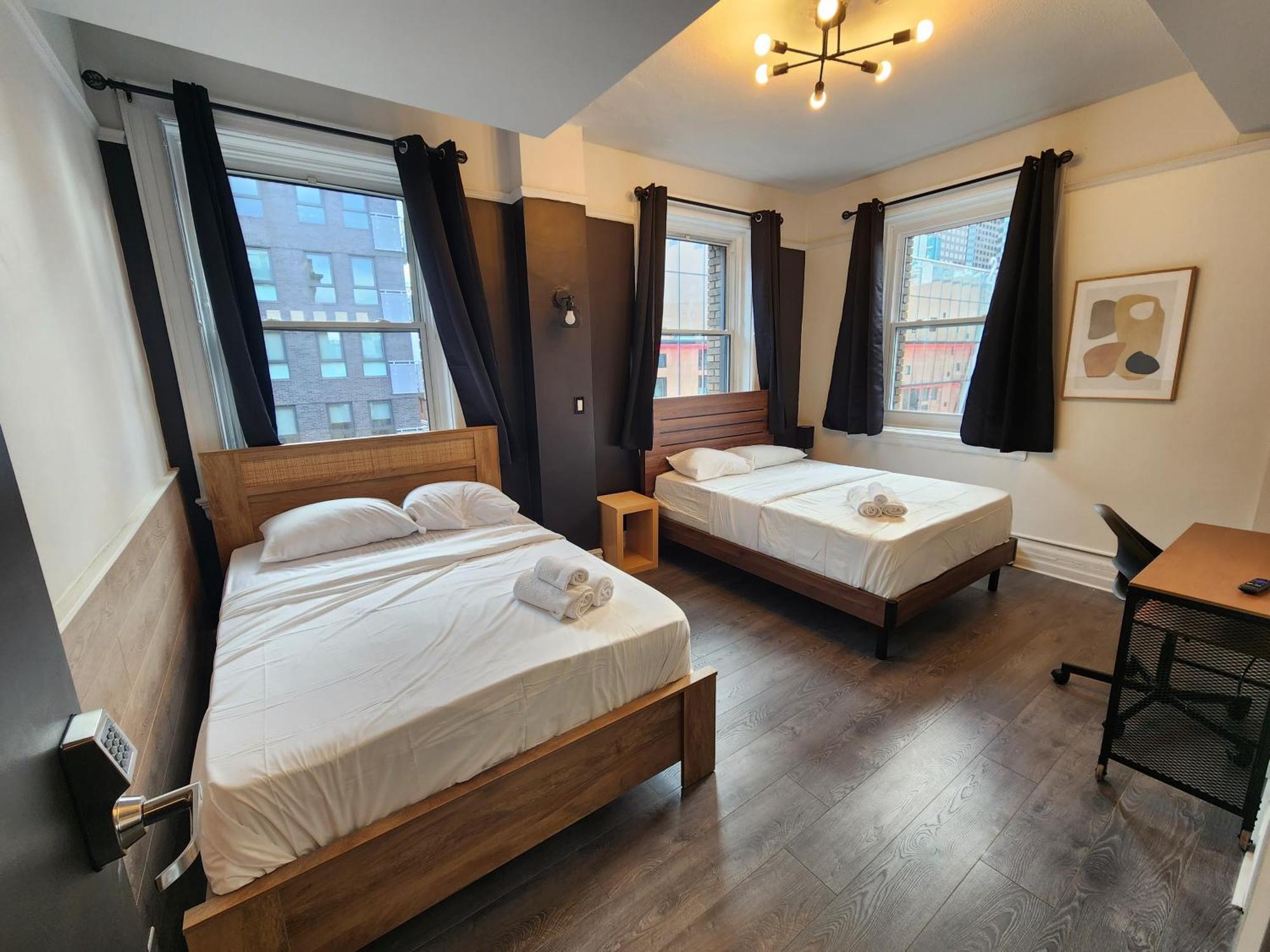 Le Sand & Stone Hotel Montreal Habitación foto